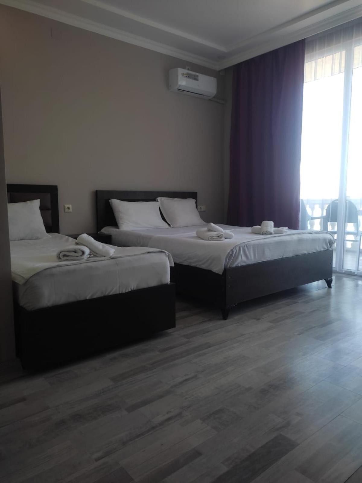 Geno Guest House Квариати Екстериор снимка